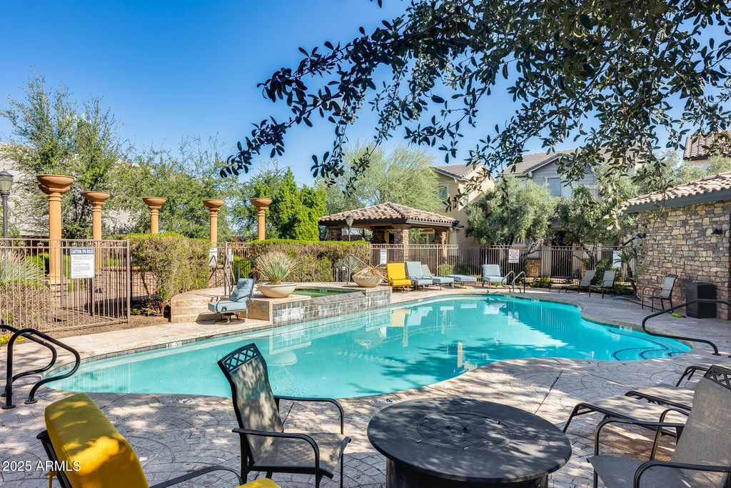 2035 E HEARTWOOD Lane, Phoenix, AZ 85022