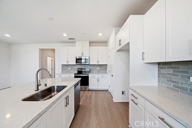 3560 S Eichler Paseo, Ontario, CA 91761