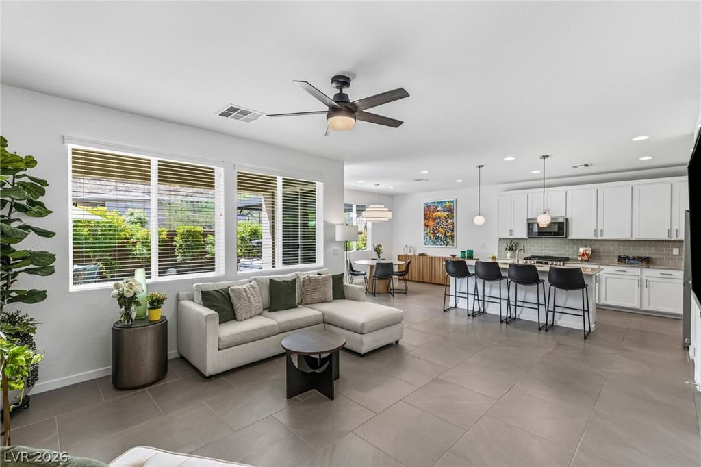 9761 Pyrite Mystery Avenue, Las Vegas, NV 89148 — exterior
