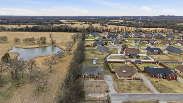 1931 Mural Ln, Murfreesboro, TN 37127