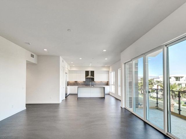 764 Obsidian Loop E, Palm Springs, CA 92264