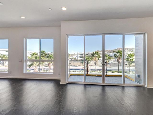 764 Obsidian Loop E, Palm Springs, CA 92264