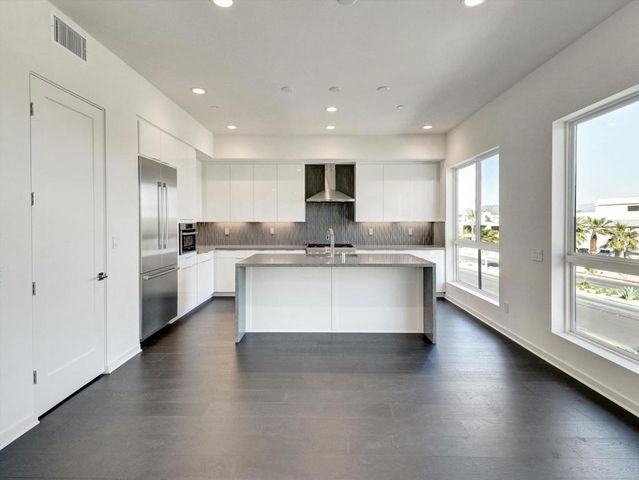 764 Obsidian Loop E, Palm Springs, CA 92264