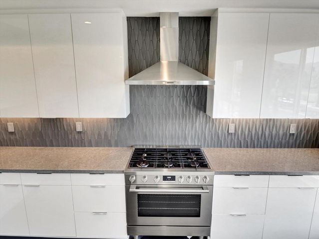 764 Obsidian Loop E, Palm Springs, CA 92264