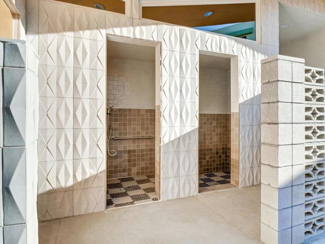 764 Obsidian Loop E, Palm Springs, CA 92264