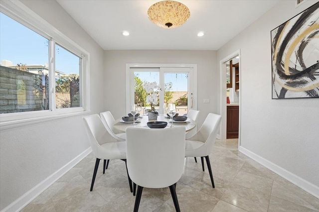 18874 Mount Cimarron Street, Fountain Valley, CA 92708