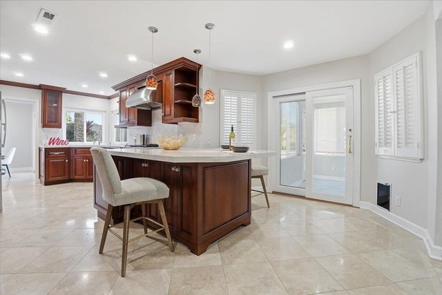 18874 Mount Cimarron Street, Fountain Valley, CA 92708