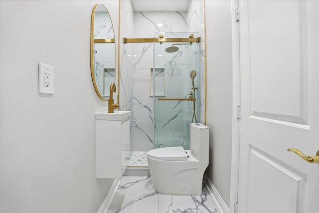 18874 Mount Cimarron Street, Fountain Valley, CA 92708