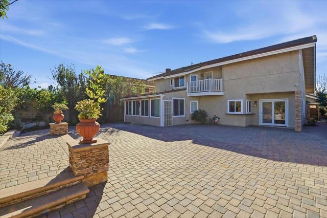 18874 Mount Cimarron Street, Fountain Valley, CA 92708