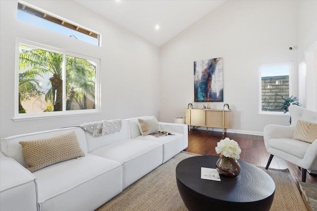 18874 Mount Cimarron Street, Fountain Valley, CA 92708