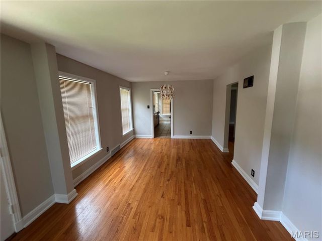 9360 Parkside Drive, Brentwood, MO 63144