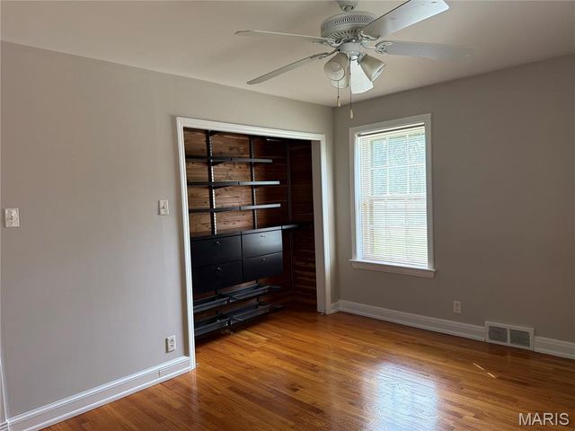 9360 Parkside Drive, Brentwood, MO 63144