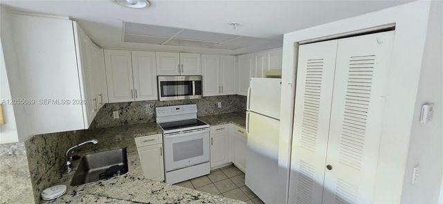 4149 N Haverhill Road 1619, West Palm Beach, FL 33417