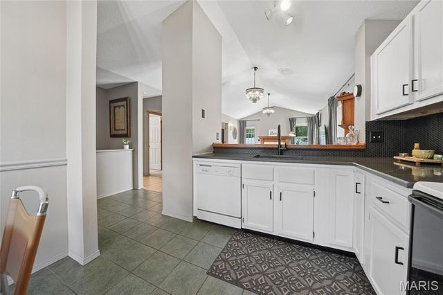 1121 Wild Plum Drive, St Peters, MO 63303