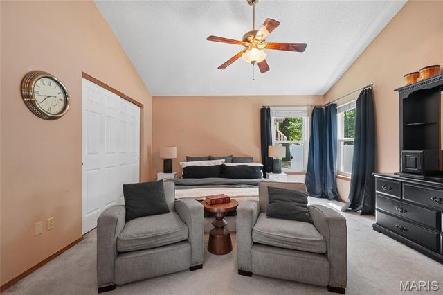 1121 Wild Plum Drive, St Peters, MO 63303