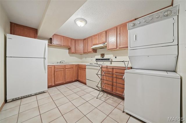 1121 Wild Plum Drive, St Peters, MO 63303