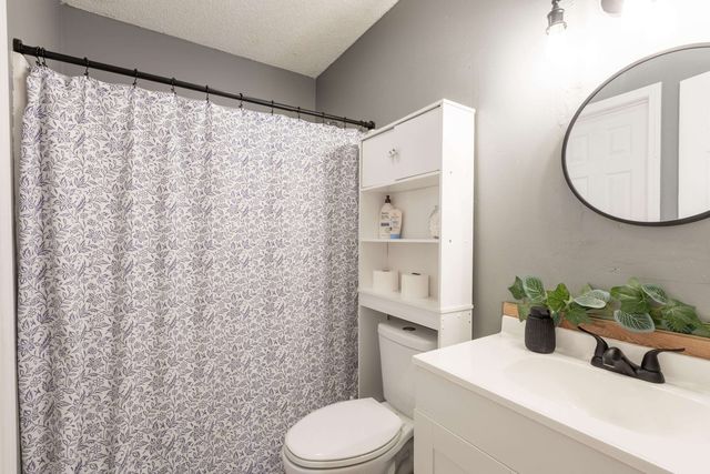 205 Due Drive, Thibodaux, LA 70301