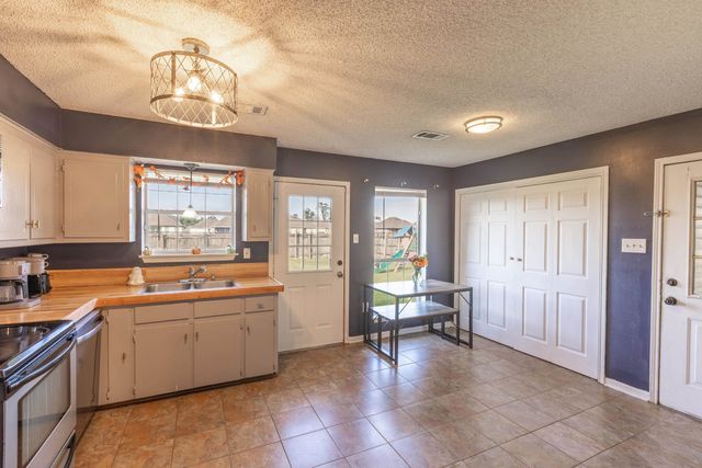 205 Due Drive, Thibodaux, LA 70301