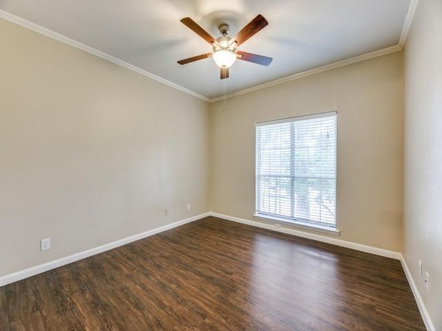 8601 Park Lane 221, Dallas, TX 75231