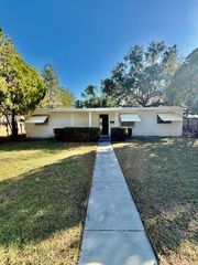 5300 18 STREET, Zephyrhills, FL 33542