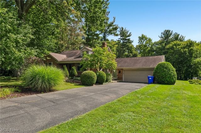 2965 Howell Drive, Poland, OH 44514