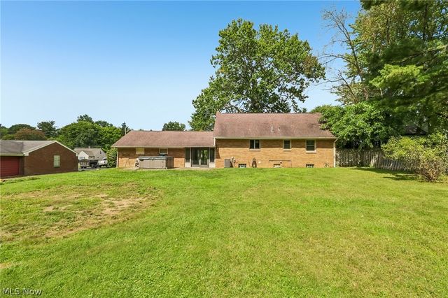 2965 Howell Drive, Poland, OH 44514