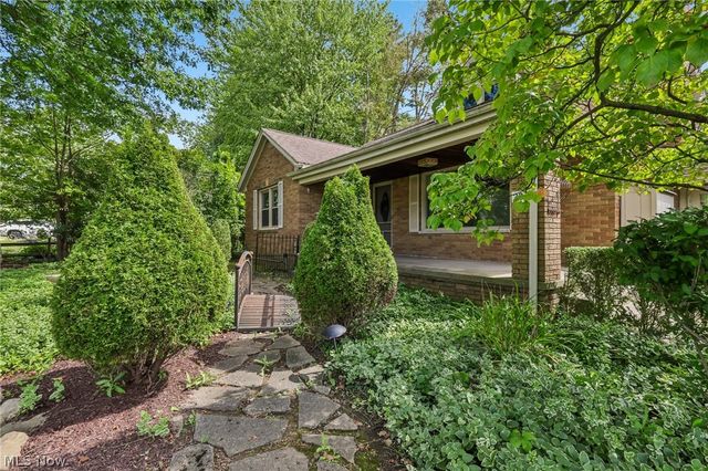 2965 Howell Drive, Poland, OH 44514