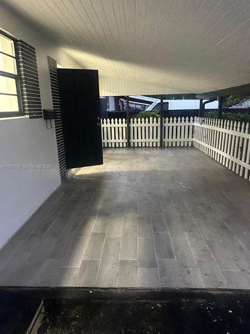 6750 Allen St, Hollywood, FL 33024