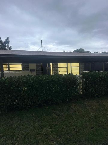 6750 Allen St, Hollywood, FL 33024