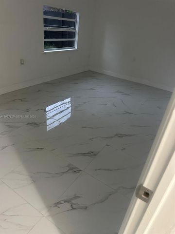 6750 Allen St, Hollywood, FL 33024