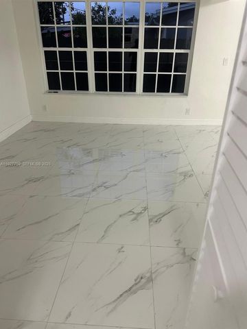 6750 Allen St, Hollywood, FL 33024