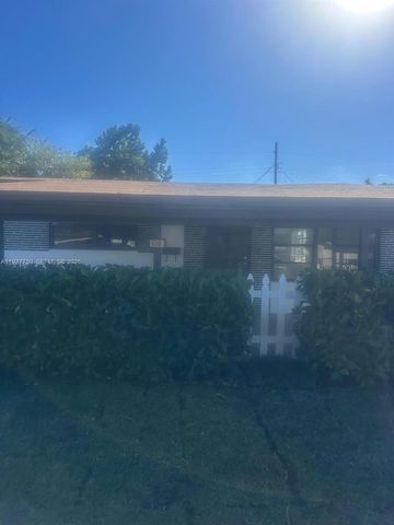 6750 Allen St, Hollywood, FL 33024