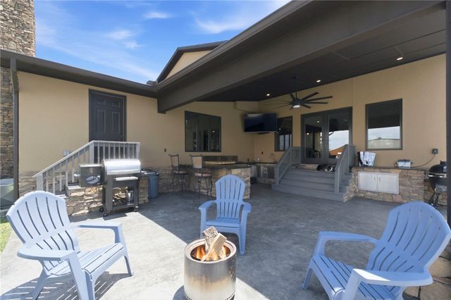 12265 S Pleasant Valley Road, Gentry, AR 72734