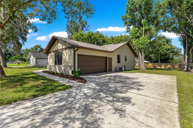 804 NE 46TH COURT, Ocala, FL 34470