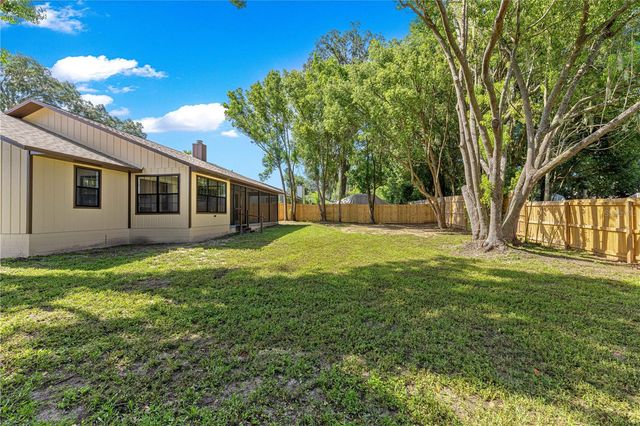 804 NE 46TH COURT, Ocala, FL 34470
