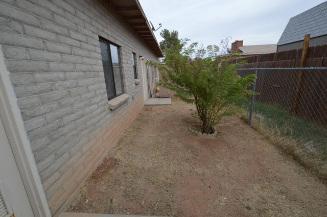 2147 N Isabel Blvd Unit 4, Tucson, AZ 85712