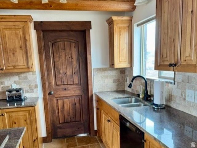 2724 S STICKSEED CIR, Garden City, UT 84028