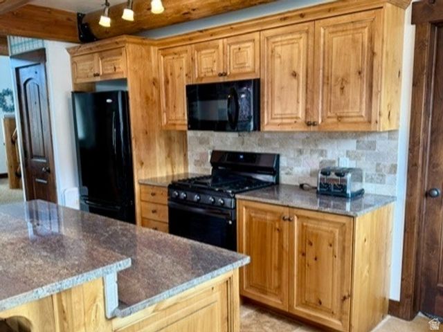 2724 S STICKSEED CIR, Garden City, UT 84028