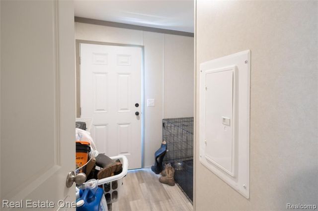 220 Borman Avenue, Flushing, MI 48433