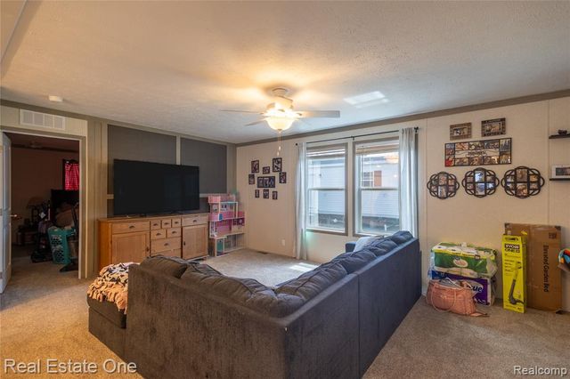 220 Borman Avenue, Flushing, MI 48433