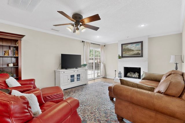8420 Sweetwater Drive, Dallas, TX 75228