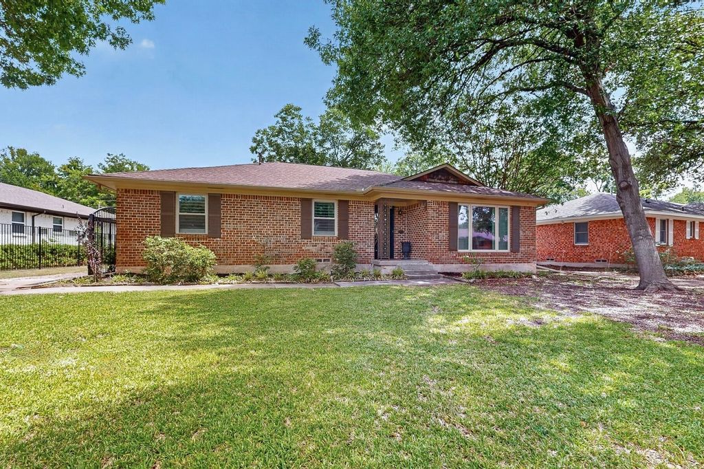 8420 Sweetwater Drive, Dallas, TX 75228