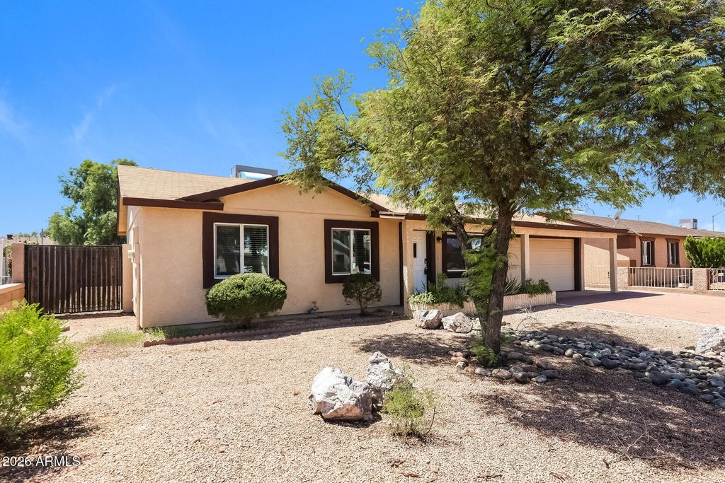 3429 E BLANCHE Drive, Phoenix, AZ 85032 — photo 2