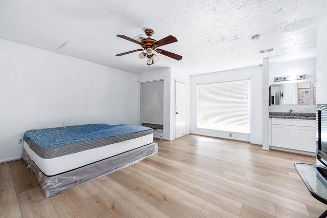 16034 Glen Mar Dr, Houston, TX 77082