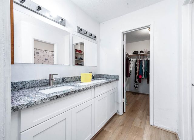 16034 Glen Mar Dr, Houston, TX 77082