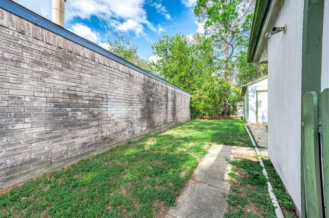 16034 Glen Mar Dr, Houston, TX 77082