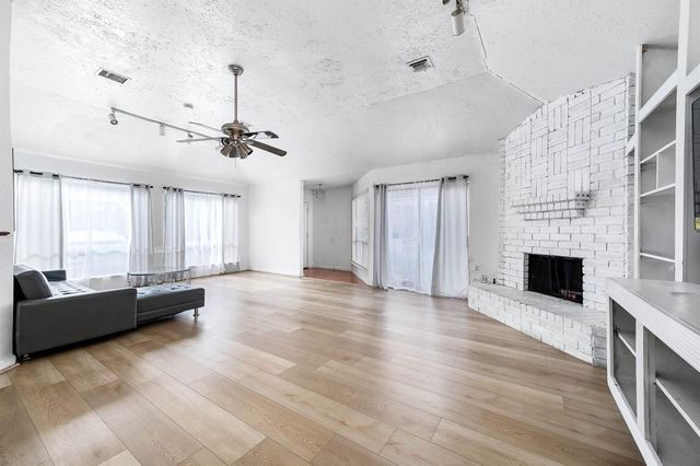 16034 Glen Mar Dr, Houston, TX 77082