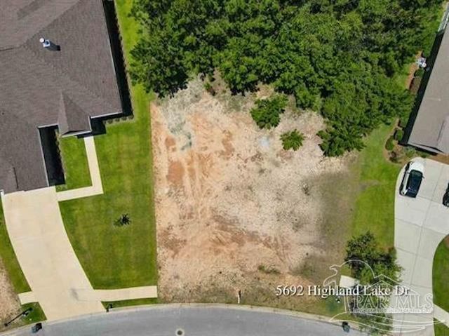 5692 Highland Lake Dr, Milton, FL 32583