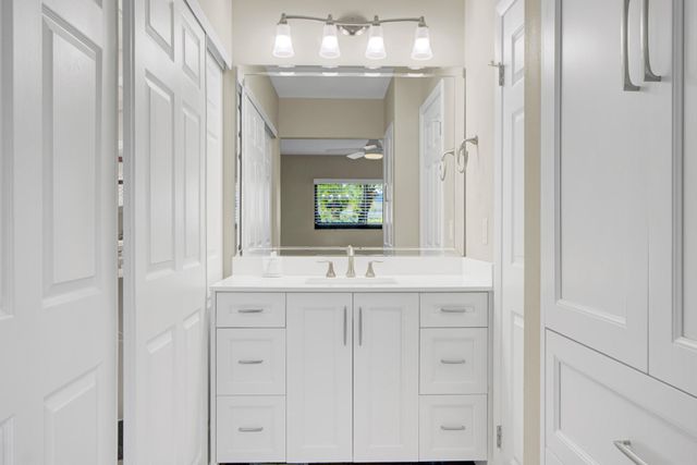 15451 Pembridge Drive 206, Delray Beach, FL 33484