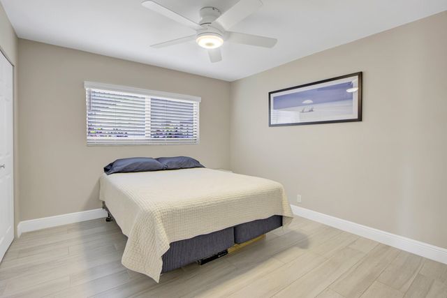 15451 Pembridge Drive 206, Delray Beach, FL 33484
